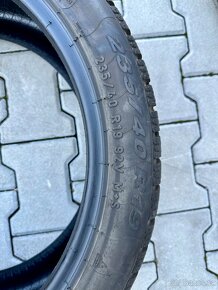 Zimní pneumatiky Pirelli 235/40 R19 - 3