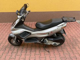 Skútr Gilera Runner VX200 M24 5/2003 - 3