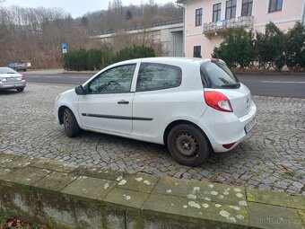 RENAULT CLIO 1.2 - 3