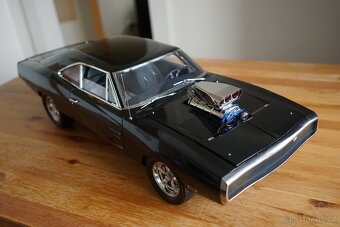 Dodge charger DeAgostini 1:8 - 3