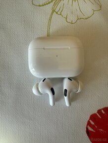 Apple AirPods Pro 2023 s MagSafe (USB‑C) - 3