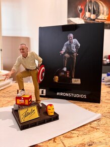 Soška Marvel - Stan Lee Deluxe Art Scale 1/10 (Iron Studios) - 3