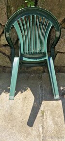 Plastová zahradní židle - 3