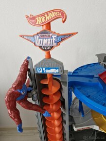 Hot Wheels City Super Ultimate Garage - 3