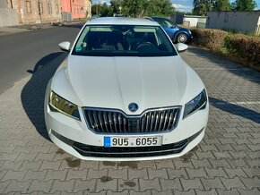 Superb 2.0 TDI DSG Combi Laurin&Klement bez AD Blue - 3