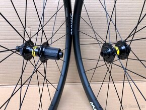 Kola MAVIC COSMIC S 42 Disc CL Carbon UST - 1660 g - 3