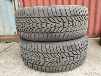 245/45 R19 102V Hankook - zimní, 2 kusy - 4-5 mm - 3