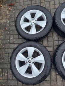 ORIGINÁL Alu Škoda NANUQ R17, 5x112 - ZIMNÍ PNEU - 3