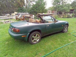 Mazda MX-5 NA british racing green - 3