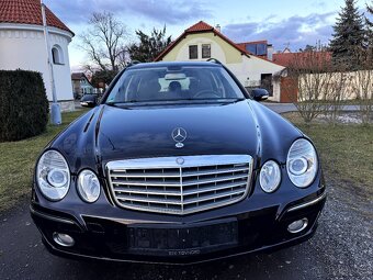 MERCEDES-BENZ E 2.2 CDi Facelift ☆ automat ☆ velmi pěkný - 3