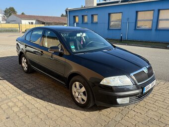 Škoda Octavia 2.0 FSI (110kW) 2007 2x Klíč STK NOVÁ - 3