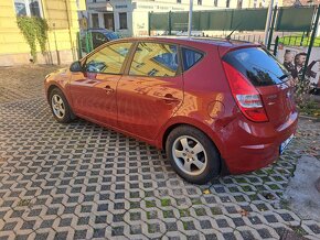 hyundai i30 1.4i 80kw, model 2009, málo najeto - 3