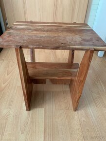 Konzolovy stolek - 3