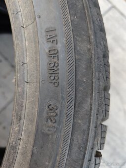 Zimní 215/45r18 - 3