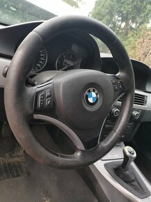 BMW E91 318d veškeré díly z vozu - 3