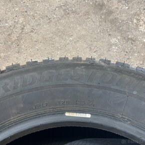 Zimní pneu 215/65 R17 99h Bridgestone 5,5-6mm - 3