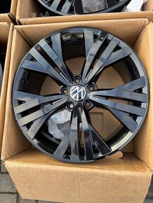 ORIGINÁL Alu Volkswagen Kalamata R18, 5x112 - TOP STAV - 3