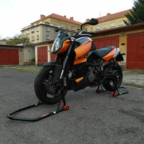 Stojan na motocykl přední / zadní, QTECH (černý) QTECH M002- - 3