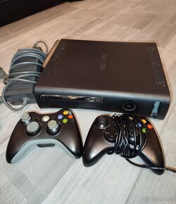 Xbox 360 120GB+kinect+ 22 her - 3