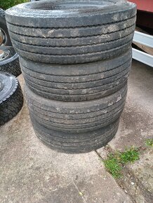 4×pneumatiky 285/70 R 19,5 - 3