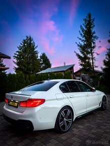 PRONAJEM  BMW M5 550d v8 410 PS X Drive - 3