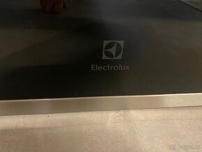 Vestavna trouba Elektrolux - 3