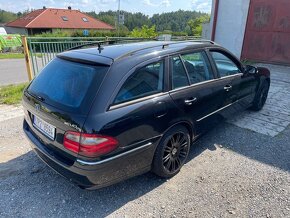 MB E320CDI W211 - 3