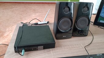 Dell OptiPlex 7040 Micro + monitor + příslušenství - 3