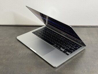 MacBook Pro 13" 2020 M1 / 16GB / 512GB / Silver - 3