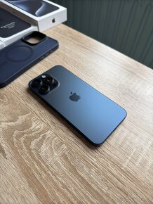 Prodám iPhone 15 Pro Max 256GB v TOP stavu - 3