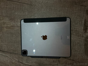 iPad Pro 12,9” 256GB (2024) 6. generace, stříbrná - 3