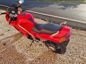 Honda VFR750 - 3