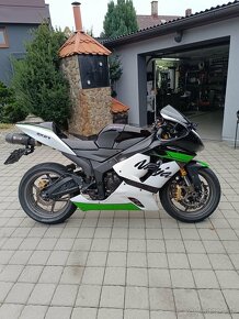 Kawasaki Zx-6R - 3