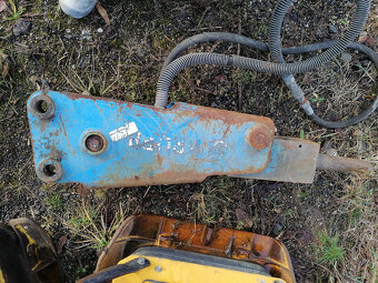 Hydraulické bourací kladivo ZTS HRK 800 po servisu - 3