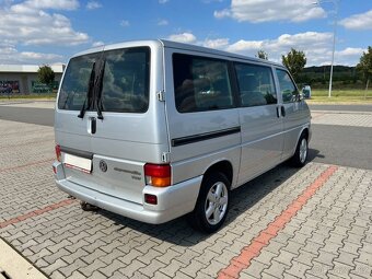 Volkswagen Caravelle 2.5 TDi 9 míst digi klima TZ - 3