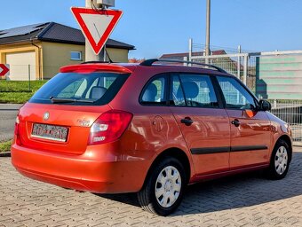 ŠKODA FABIA II COMBI 1.4 16V 63kW 2009 - 3