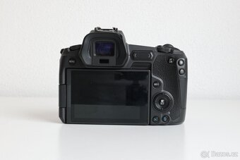 Canon EOS R - 3