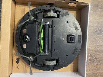 Repasovaný robotický vysavač iRobot Roomba Combo - 3