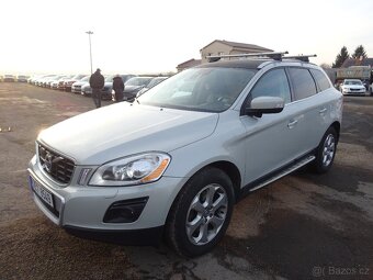 Volvo XC60 2.4 D5 151kW 2x kola, Summum AWD - 3