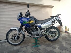 Honda NX 650 Dominator - 3