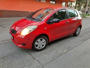 Toyota Yaris 1,0i 51kw r.v.2007 po STK - 3