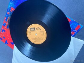 Paul McCartney Tug of War LP - 3