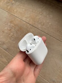 Apple airpods 2 - 3