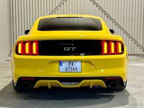 Ford Mustang GT - 3