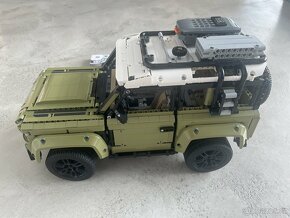 LEGO 42110 Technic - Land Rover Defender (bez krabice) - 3