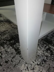 Konferenční stolek - bílý lesk - 3