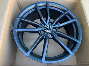 VW PASSAT alu kola 19" nové, originál  - 3