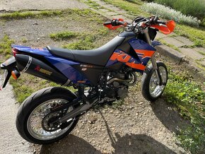 KTM LC4 640 Supermoto - 3