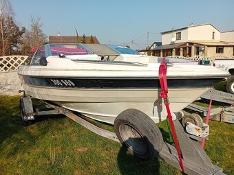 Bayliner Capri - 3