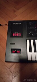 Roland FA 06 - 3